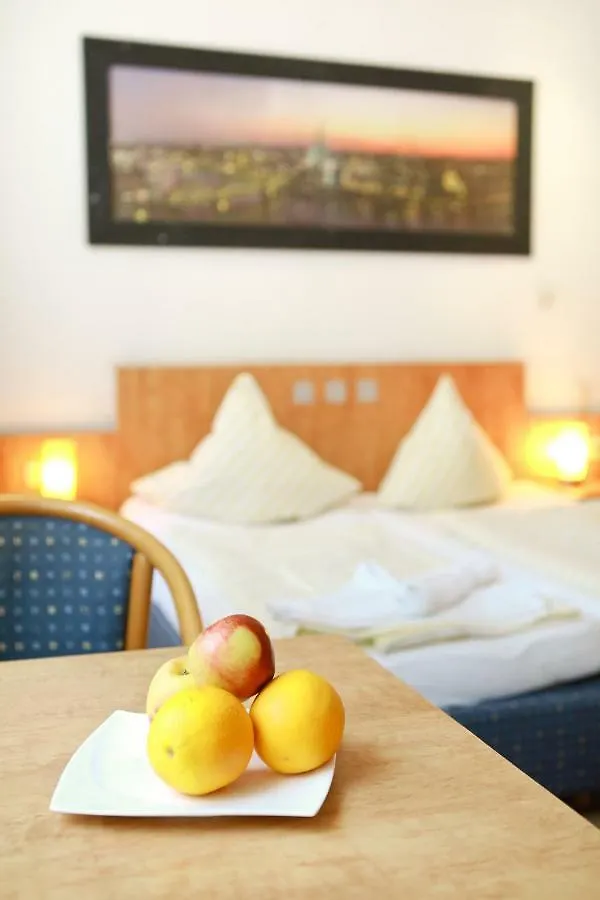 City Hotel Storch Cologne 2*,  Germany